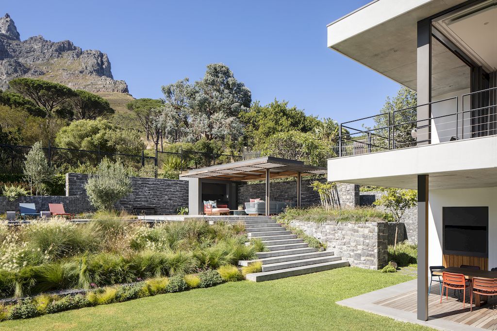 Private House in South Africa by Malan Vorster Architecture Interior Design