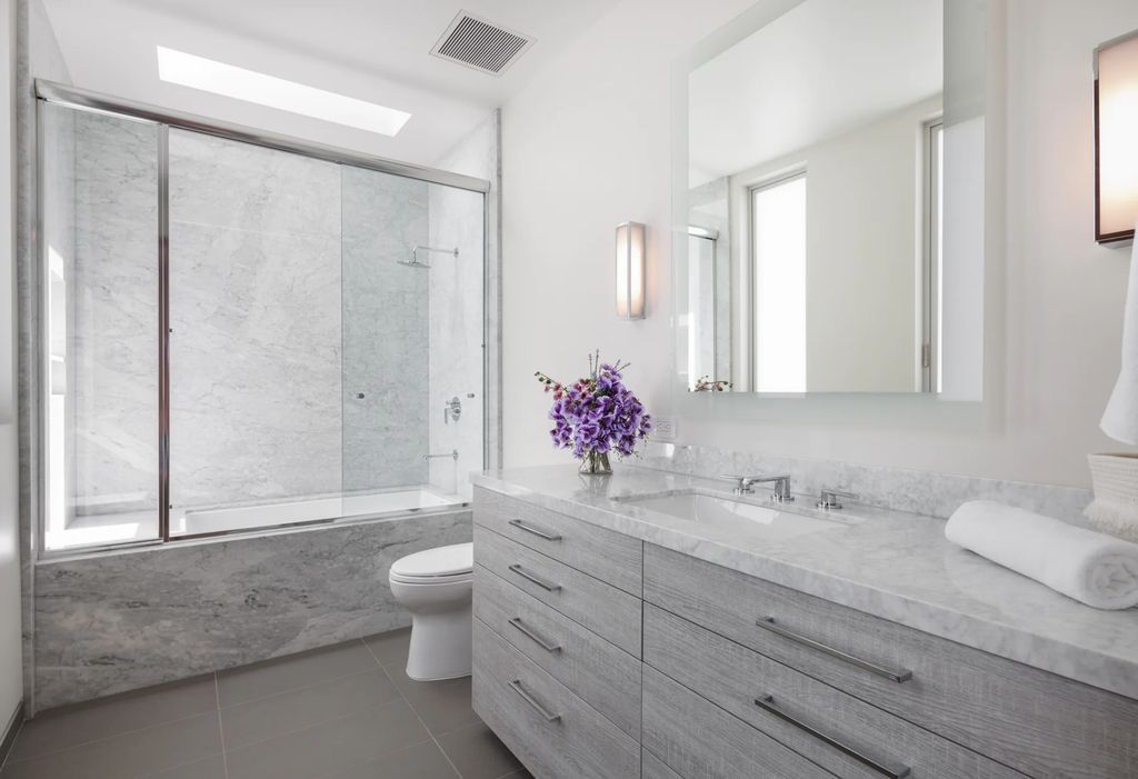 The Home in Santa Monica is a remarkable property provides the ultimate lifestyle rich in luxury with extraordinary top-of-the-line finishes throughout now available for sale. This home located at 1410 Georgina Ave, Santa Monica, California