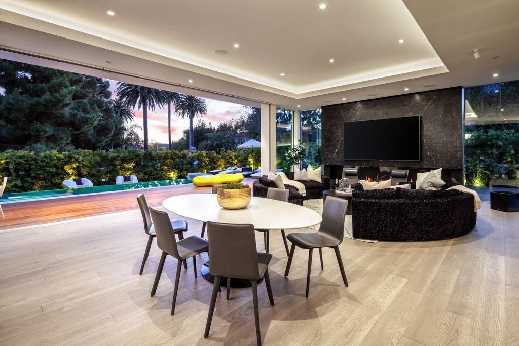 The Home in Santa Monica is a remarkable property provides the ultimate lifestyle rich in luxury with extraordinary top-of-the-line finishes throughout now available for sale. This home located at 1410 Georgina Ave, Santa Monica, California