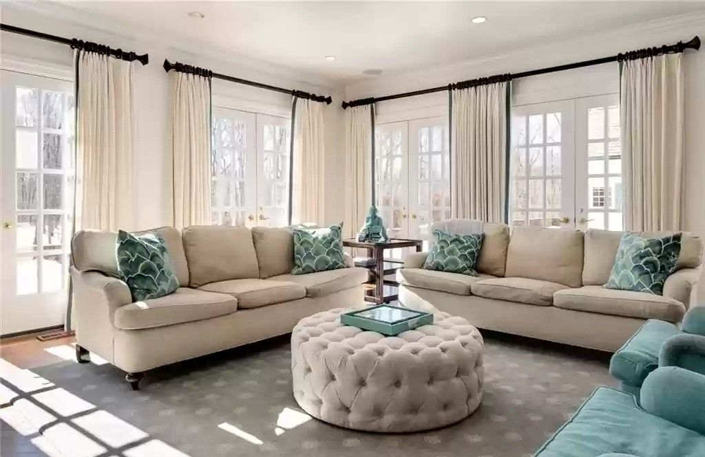 The Home in Connecticut is a luxurious home surrounded by perennial gardens, lush rolling lawns and gorgeous outdoor spaces now available for sale. This home located at 1194 Smith Ridge Rd, New Canaan, Connecticut; offering 05 bedrooms and 09 bathrooms with 8,623 square feet of living spaces.