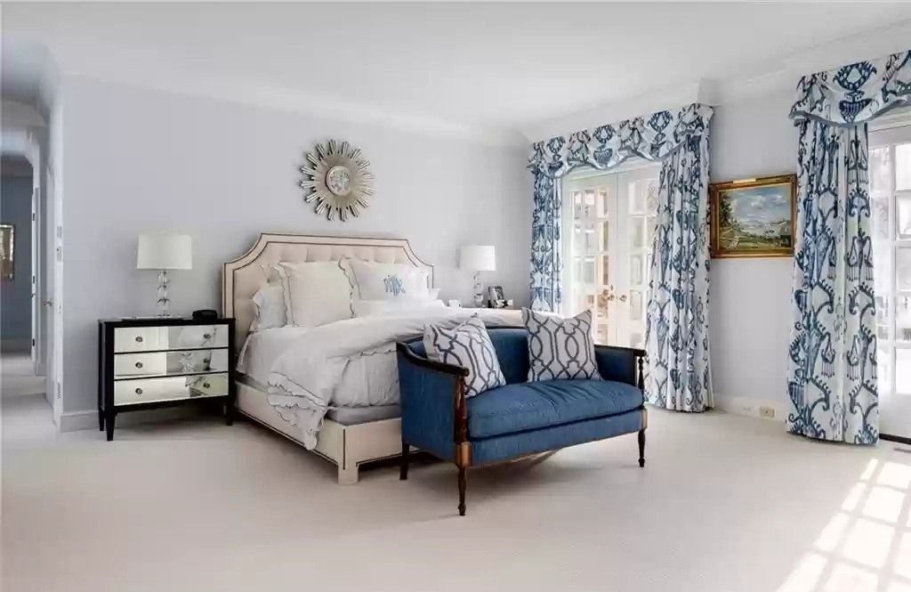 The Home in Connecticut is a luxurious home surrounded by perennial gardens, lush rolling lawns and gorgeous outdoor spaces now available for sale. This home located at 1194 Smith Ridge Rd, New Canaan, Connecticut; offering 05 bedrooms and 09 bathrooms with 8,623 square feet of living spaces.
