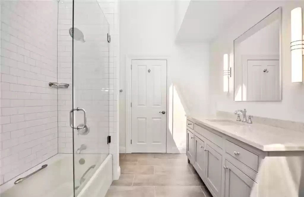 The Home in Connecticut is a luxurious home surrounded by perennial gardens, lush rolling lawns and gorgeous outdoor spaces now available for sale. This home located at 1194 Smith Ridge Rd, New Canaan, Connecticut; offering 05 bedrooms and 09 bathrooms with 8,623 square feet of living spaces.