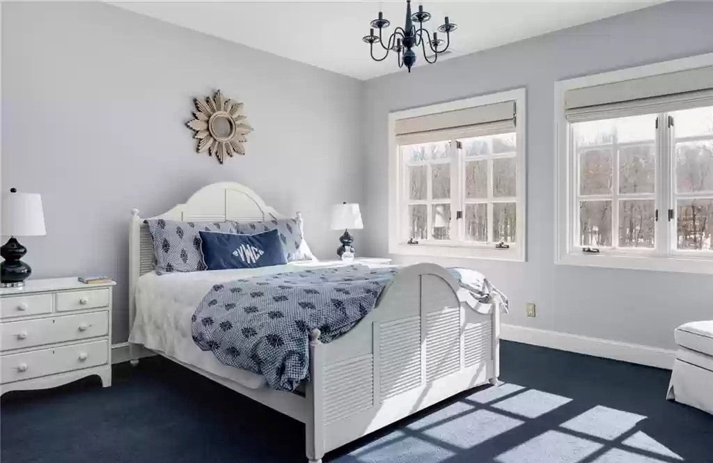 The Home in Connecticut is a luxurious home surrounded by perennial gardens, lush rolling lawns and gorgeous outdoor spaces now available for sale. This home located at 1194 Smith Ridge Rd, New Canaan, Connecticut; offering 05 bedrooms and 09 bathrooms with 8,623 square feet of living spaces.