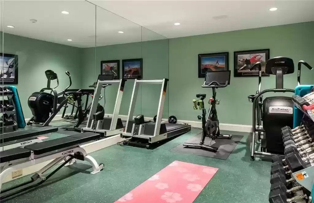 The Home in Connecticut is a luxurious home surrounded by perennial gardens, lush rolling lawns and gorgeous outdoor spaces now available for sale. This home located at 1194 Smith Ridge Rd, New Canaan, Connecticut; offering 05 bedrooms and 09 bathrooms with 8,623 square feet of living spaces.