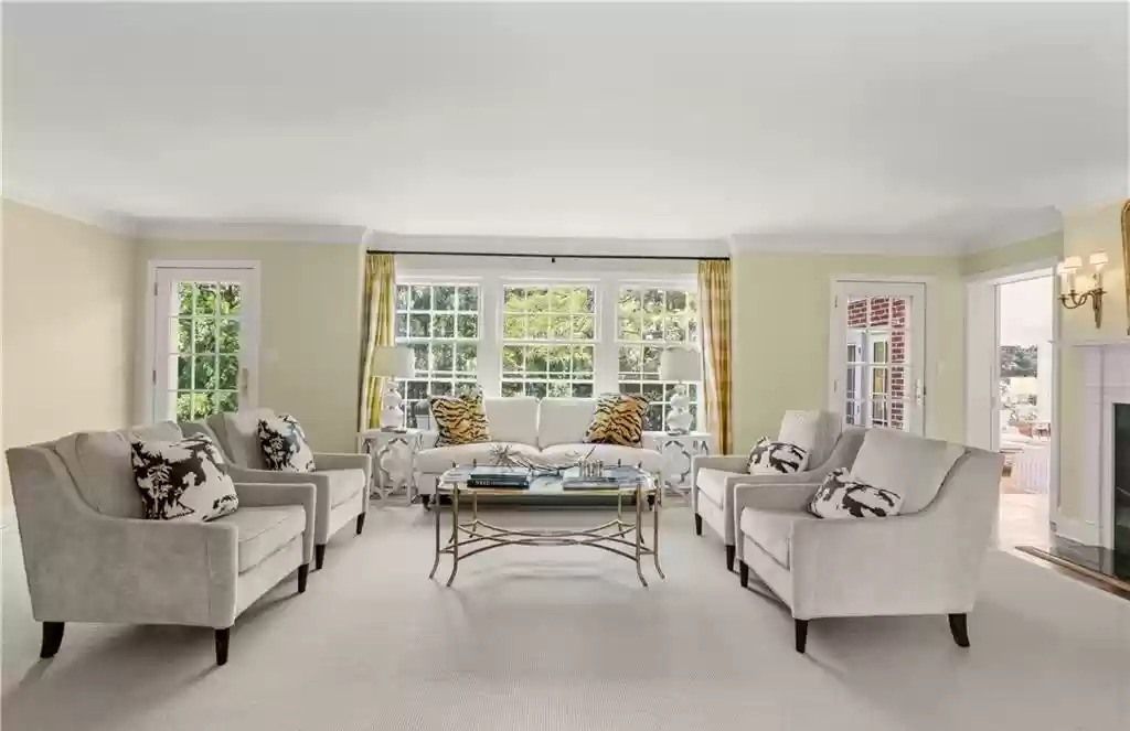 The Home in Connecticut is a luxurious home sited on lush grounds with privacy of a private cul-de-sac now available for sale. This home located at 7 Deer Ln, Greenwich, Connecticut; offering 05 bedrooms and 06 bathrooms with 5,019 square feet of living spaces.