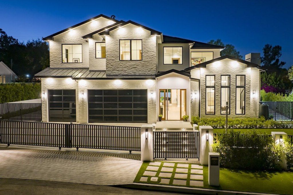 The Home in Encino is a masterfully crafted manor built with tasteful finishes and impeccable attention to detail now available for sale. This home located at 16739 Octavia Pl, Encino, California