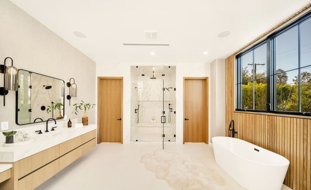 The Home in Encino is a masterfully crafted manor built with tasteful finishes and impeccable attention to detail now available for sale. This home located at 16739 Octavia Pl, Encino, California