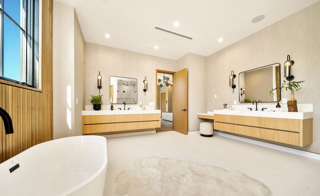The Home in Encino is a masterfully crafted manor built with tasteful finishes and impeccable attention to detail now available for sale. This home located at 16739 Octavia Pl, Encino, California