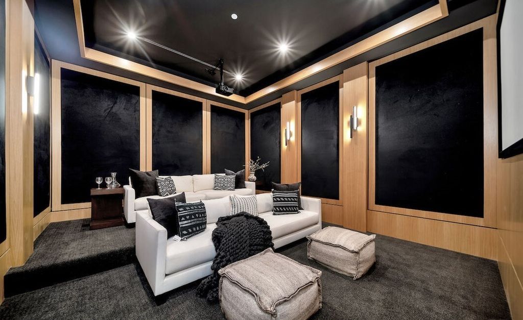 The Home in Encino is a masterfully crafted manor built with tasteful finishes and impeccable attention to detail now available for sale. This home located at 16739 Octavia Pl, Encino, California