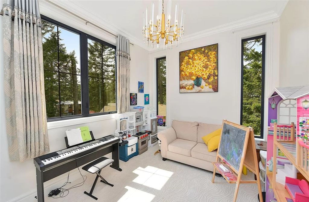 The Estate in Saanich offers the amazing view of the ocean and mountain ranges, now available for sale. This home located at 4823 Major Rd, Saanich, BC V8Y 2L8, Canada