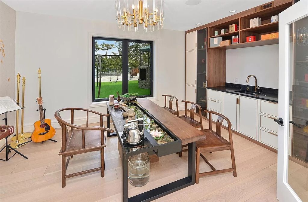 The Estate in Saanich offers the amazing view of the ocean and mountain ranges, now available for sale. This home located at 4823 Major Rd, Saanich, BC V8Y 2L8, Canada