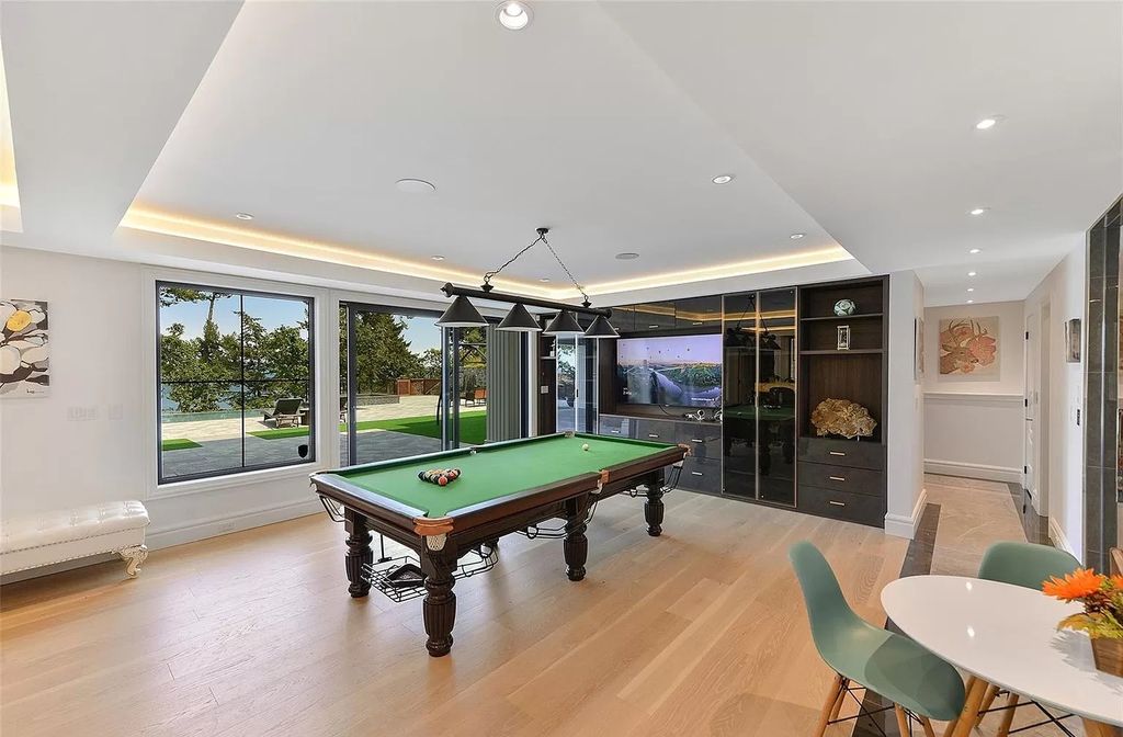 The Estate in Saanich offers the amazing view of the ocean and mountain ranges, now available for sale. This home located at 4823 Major Rd, Saanich, BC V8Y 2L8, Canada