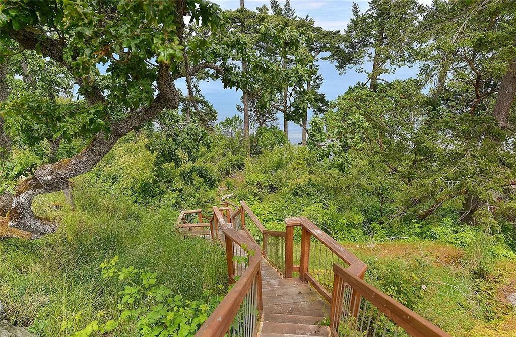The Estate in Saanich offers the amazing view of the ocean and mountain ranges, now available for sale. This home located at 4823 Major Rd, Saanich, BC V8Y 2L8, Canada