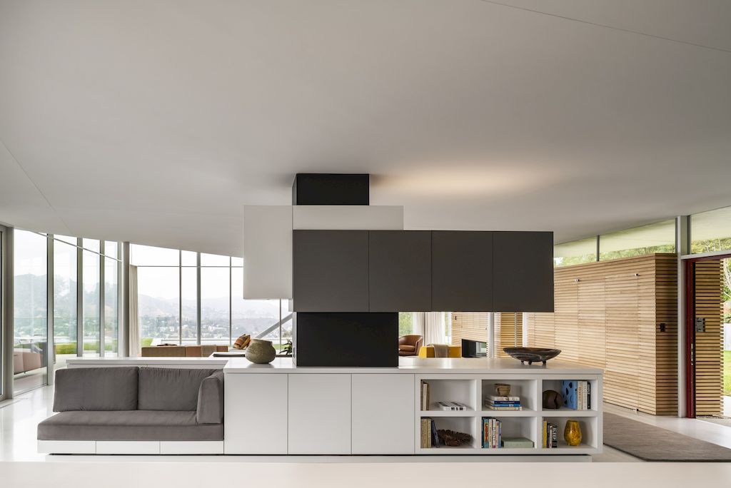 California House in Hollywood Hills with an Angular Roof by Luck+