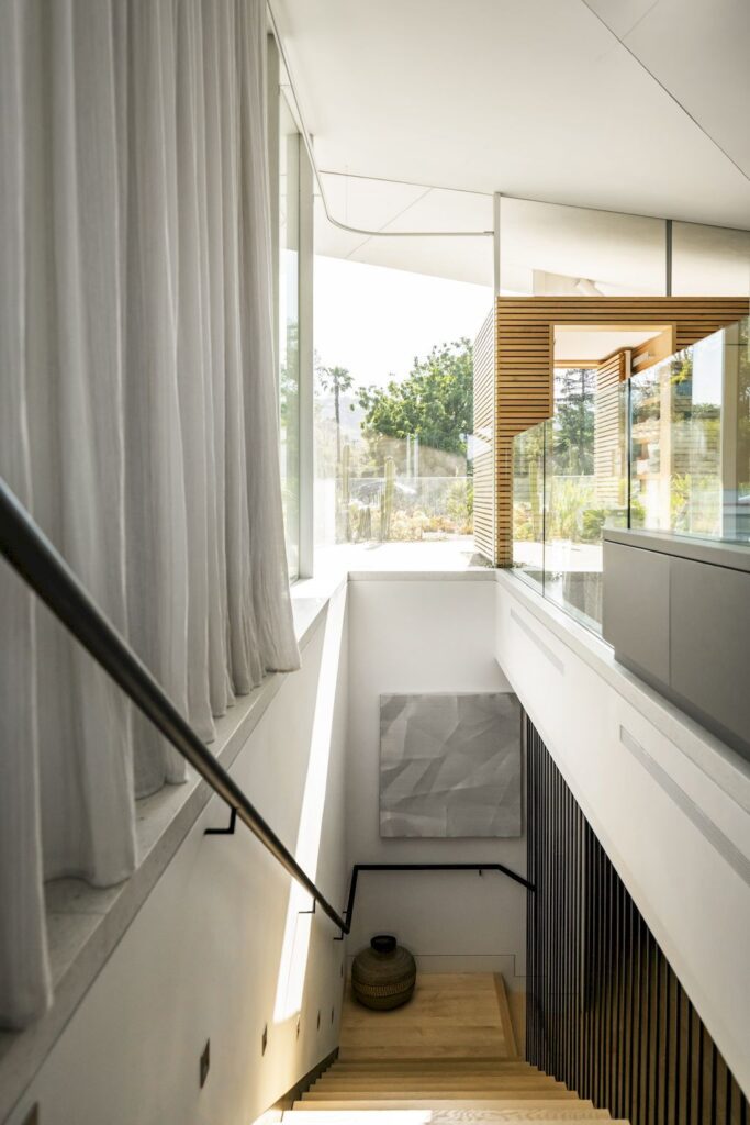 California House in Hollywood Hills with an Angular Roof by Luck+