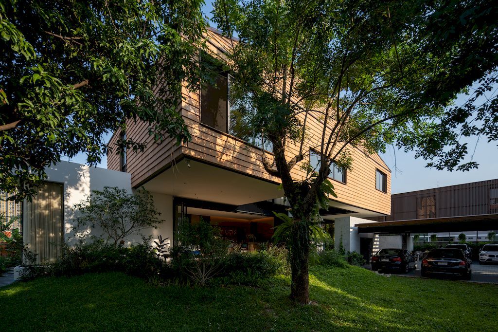 427 House Unique and Impressive Design by Maincourse Architect 7