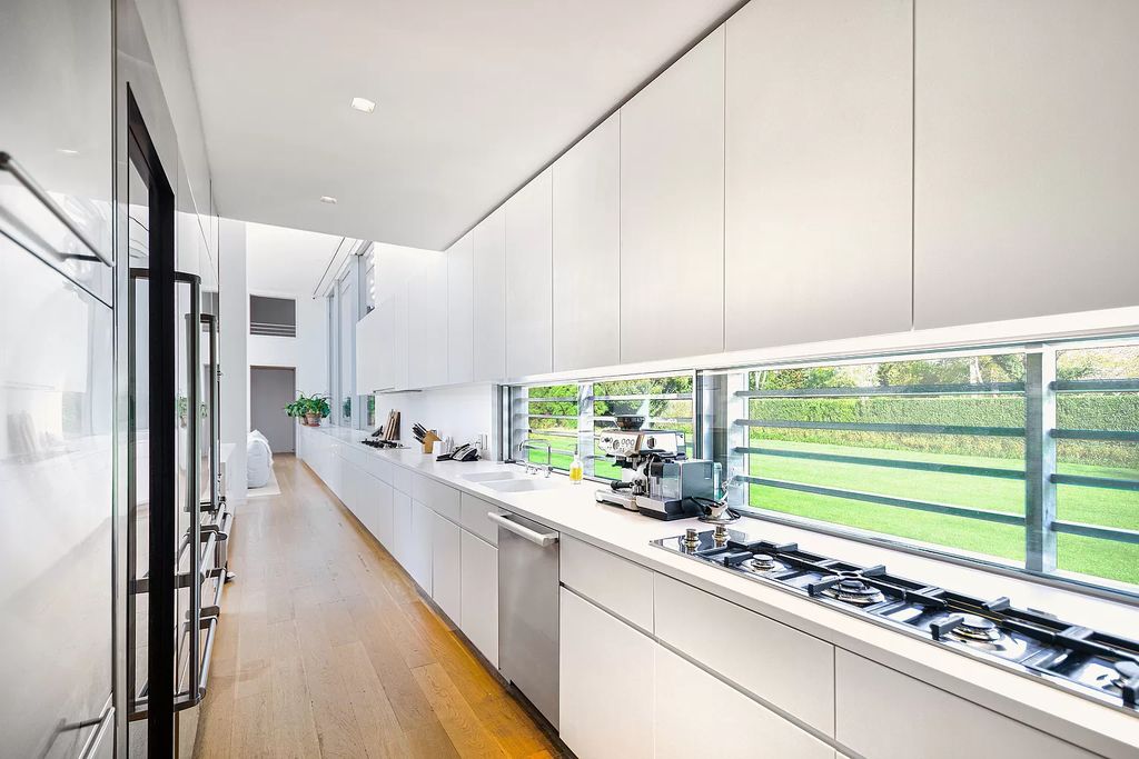 The Home in Sag Harbor, the best modern beach house thoughtfully designed by master architect Steven Harris and constructed by the highest standards is now available for sale. This home located at 206 Town Line Rd, Sag Harbor, New York