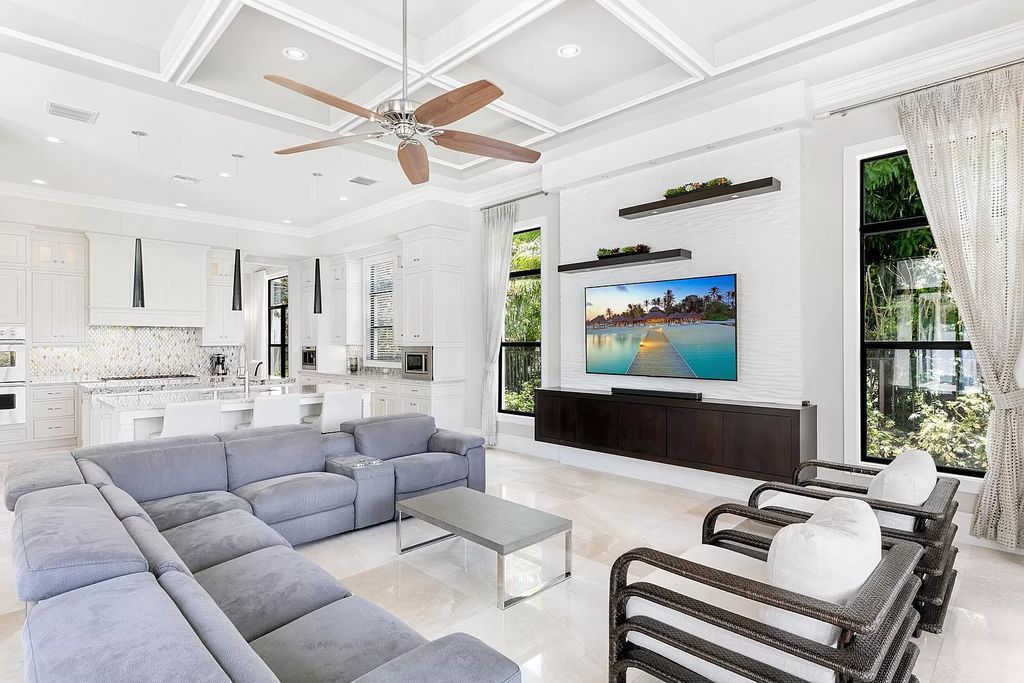 The Home in Boca Raton, a beautifully elegant estate in the prestigious Grand Lake Estates section of The Oaks combining sophistication and functional elegance is now available for sale. This home located at 17518 Grand Este Way, Boca Raton, Florida