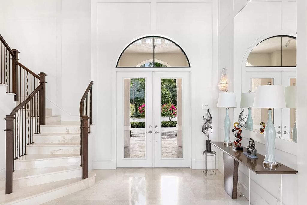 The Home in Boca Raton, a beautifully elegant estate in the prestigious Grand Lake Estates section of The Oaks combining sophistication and functional elegance is now available for sale. This home located at 17518 Grand Este Way, Boca Raton, Florida
