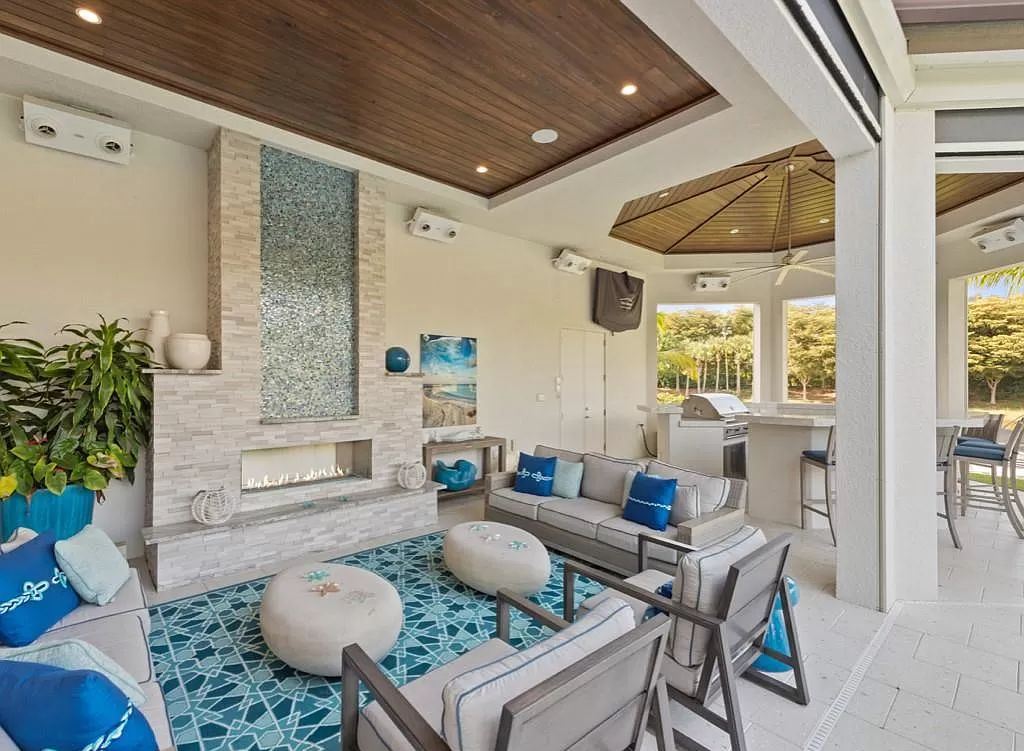 The Home in Miromar Lakes, a magnificent estate on a private waterfront peninsula showcases exquisite architectural details and an amazing outdoor oasis is now available for sale. This home located at 11910 Via Salerno Way, Miromar Lakes, Florida