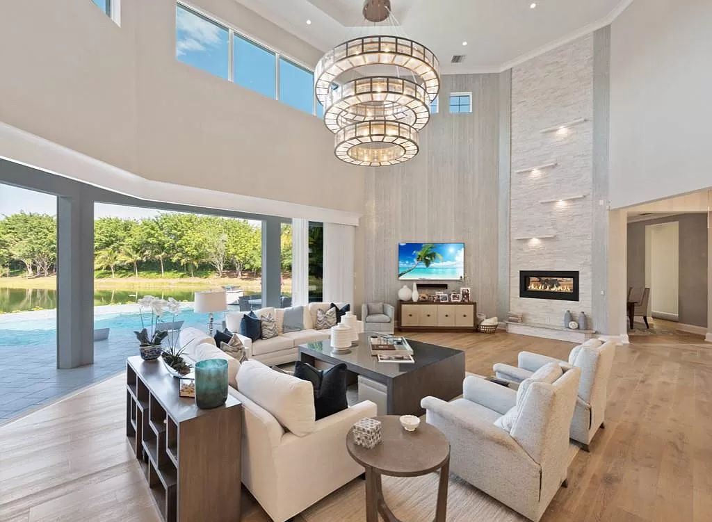 The Home in Miromar Lakes, a magnificent estate on a private waterfront peninsula showcases exquisite architectural details and an amazing outdoor oasis is now available for sale. This home located at 11910 Via Salerno Way, Miromar Lakes, Florida