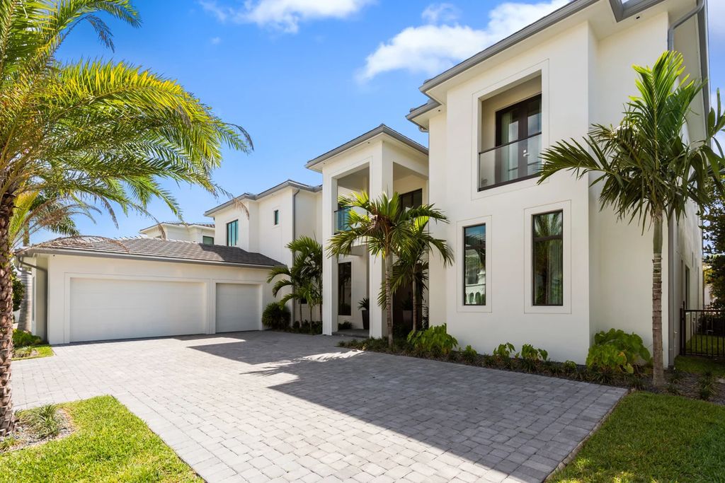 The Home in Boca Raton, the most exceptional home in Royal Palm Polo features luxurious wall coverings, custom built-ins and exquisite lighting is now available for sale. This home located at 7405 NW 27th Ave, Boca Raton, Florida