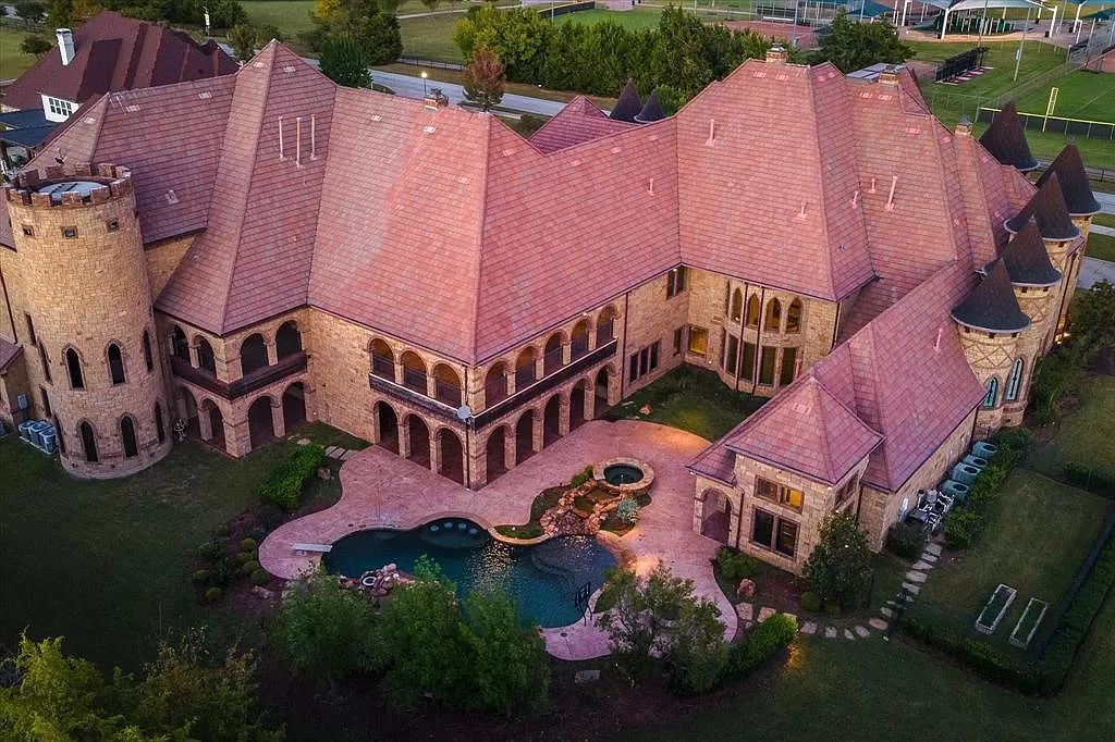 The Estate in Southlake, a castle-like residence blends old world appeal with a modern layout featuring breathtaking ceiling treatments and hand-carved moldings is now available for sale. This home located at 3716 N White Chapel Blvd, Southlake, Texas