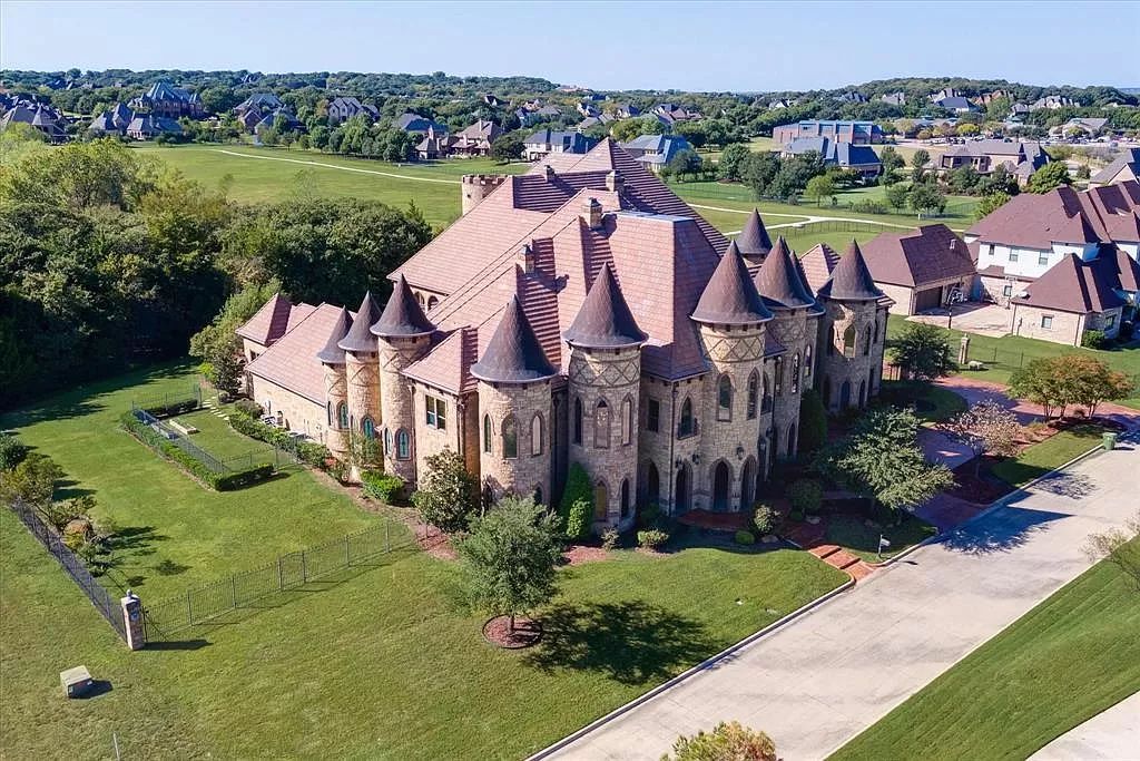 The Estate in Southlake, a castle-like residence blends old world appeal with a modern layout featuring breathtaking ceiling treatments and hand-carved moldings is now available for sale. This home located at 3716 N White Chapel Blvd, Southlake, Texas