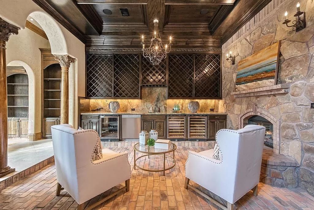 The Estate in Southlake, a castle-like residence blends old world appeal with a modern layout featuring breathtaking ceiling treatments and hand-carved moldings is now available for sale. This home located at 3716 N White Chapel Blvd, Southlake, Texas