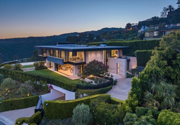 Architectural Masterpiece in Pacific Palisades Designed by Paul McClean and built to The Highest Standards Asking for $39,950,000