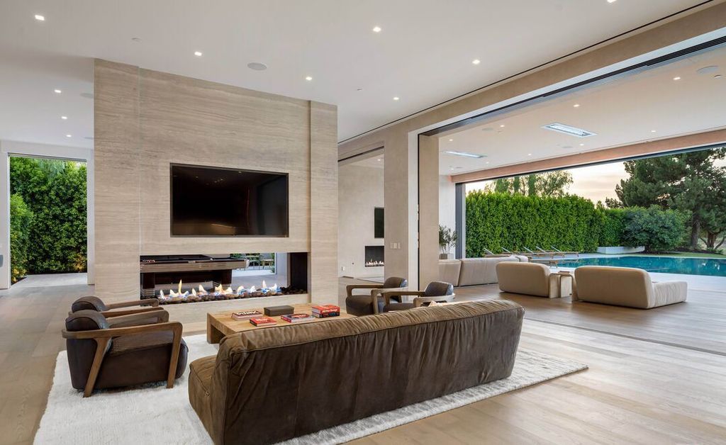 The Madison Club Mansion in La Quinta is an exquisite warm contemporary home with massive gates and mature and magnificent landscape on all sides create unique atmospheric privacy now available for sale. This home located at 81560 Baffin Ave, La Quinta, California
