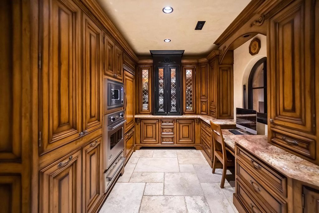 The Estate in Bend offers gourmet kitchen, primary wing, home gym and an expansive outdoor space, now available for sale. This home located at 1746 Wild Rye Cir, Bend, Oregon