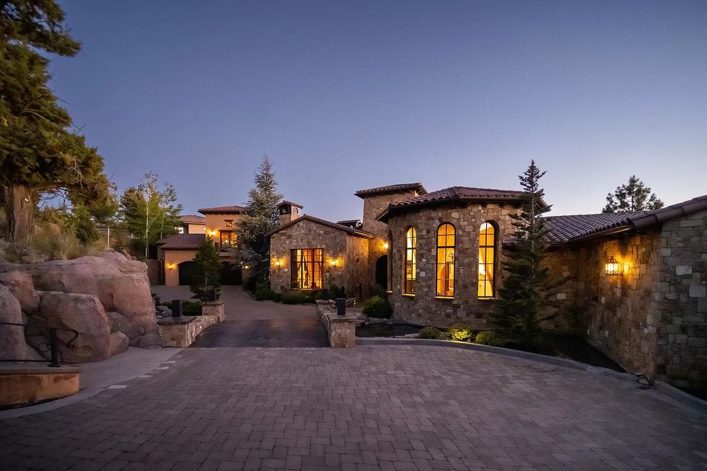 The Estate in Bend offers gourmet kitchen, primary wing, home gym and an expansive outdoor space, now available for sale. This home located at 1746 Wild Rye Cir, Bend, Oregon