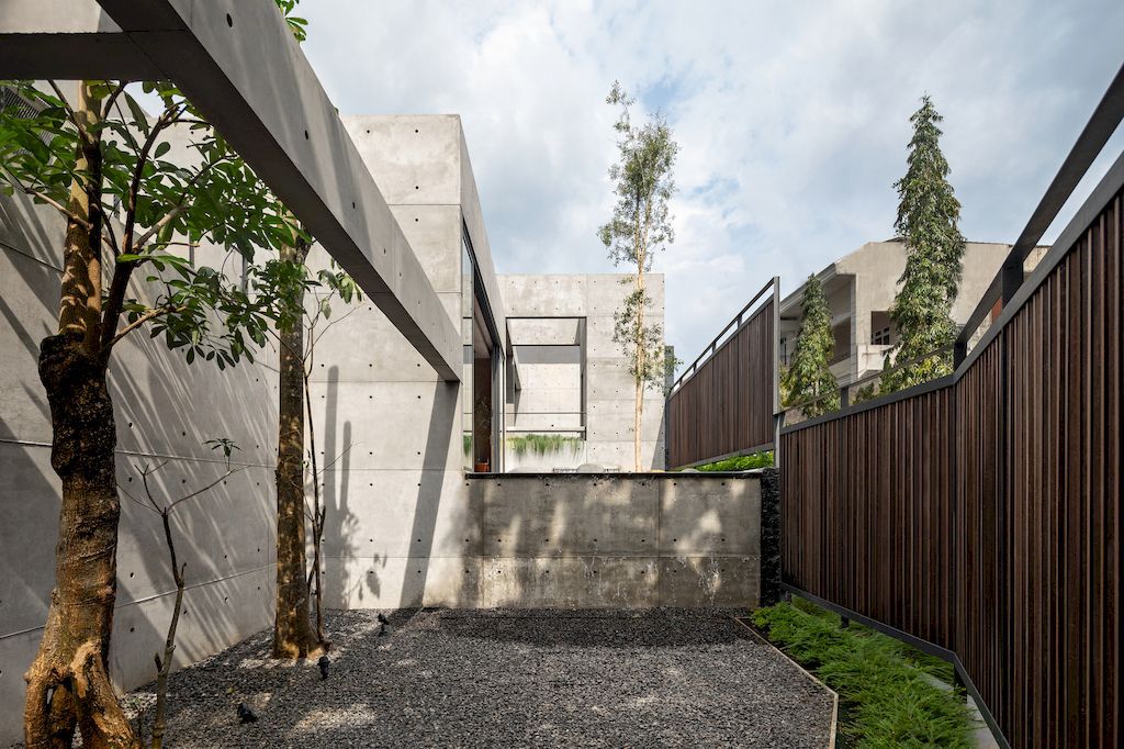Cascading House Stunning Concrete Home by Tamara Wibowo Architects 16