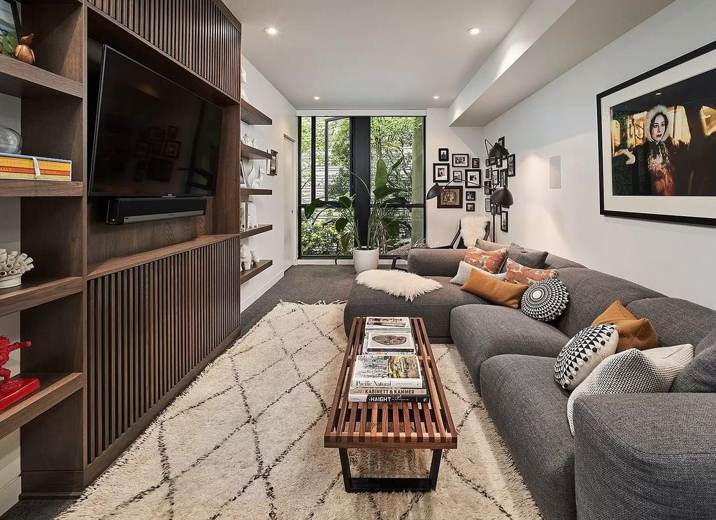 The Home in Portland is a true modern masterpiece designed by Craig Wollen, now available for sale. This home located at 4112 SW Greenhills Way, Portland, Oregon