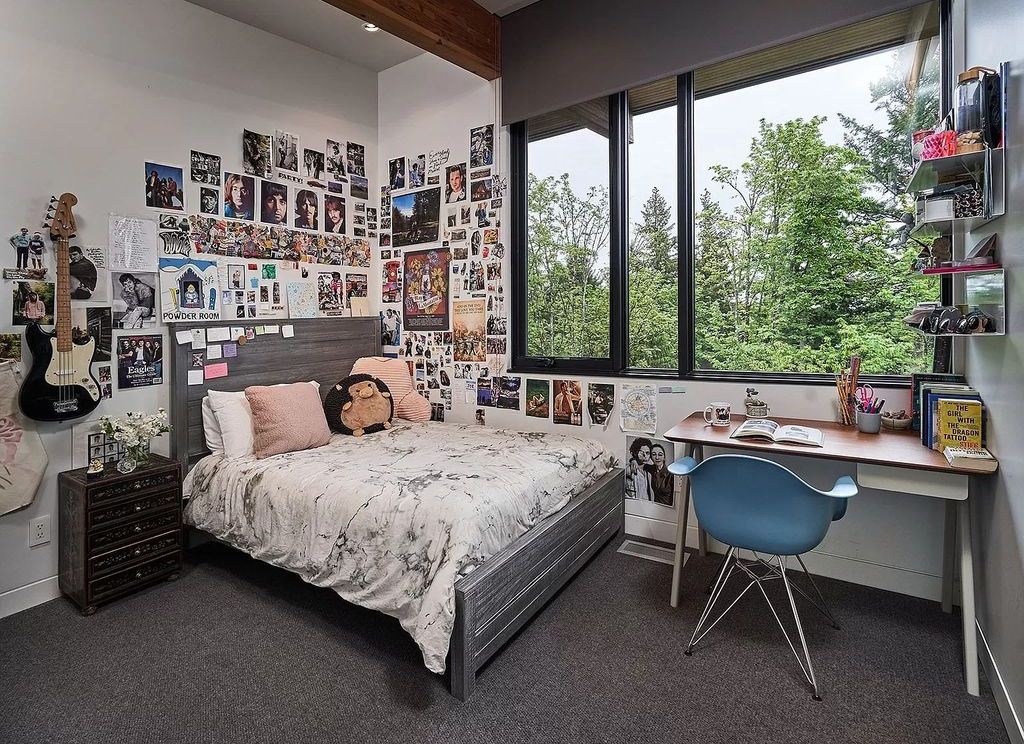 The Home in Portland is a true modern masterpiece designed by Craig Wollen, now available for sale. This home located at 4112 SW Greenhills Way, Portland, Oregon