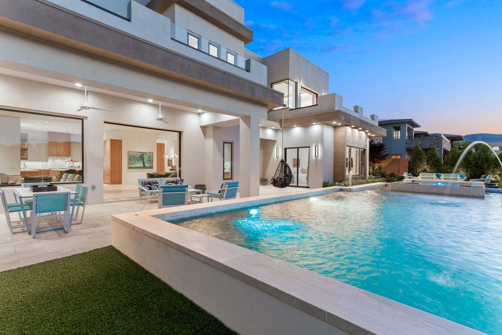 The Home in Las Vegas, a dramatic custom masterpiece with panoramic Red Rock Conservation views defines modern sophistication with sleek timeless finishes is now available for sale. This house located at 74 Meadowhawk Ln, Las Vegas, Nevada