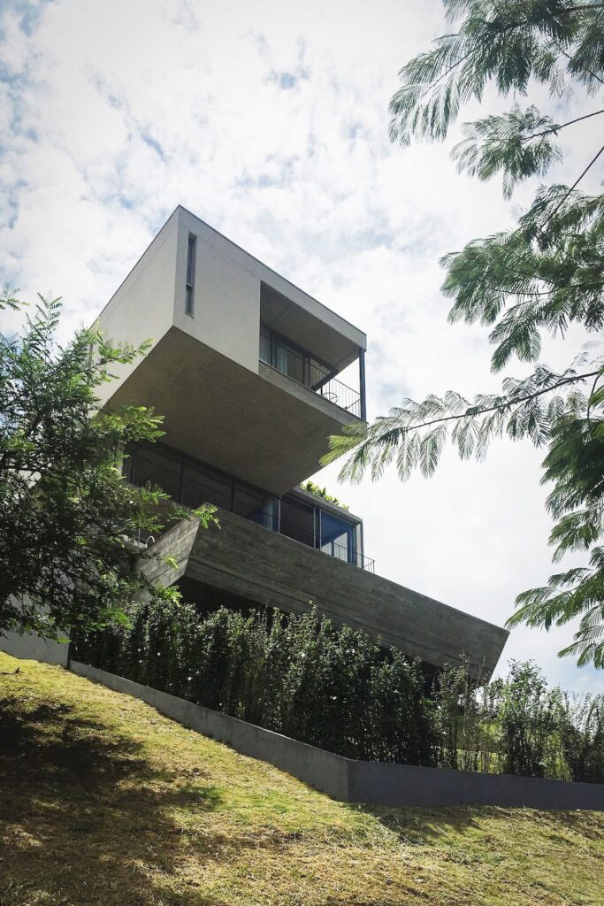 EP House with an Exuberant View by SAU Studio Arquitetura Urbanismo