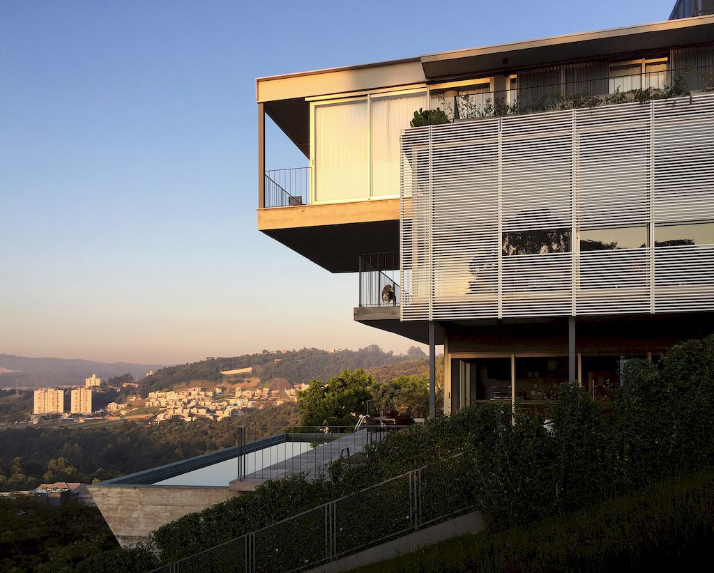EP House with an Exuberant View by SAU Studio Arquitetura Urbanismo 4