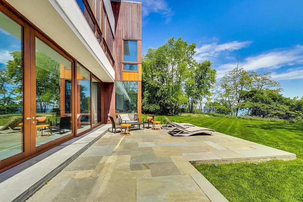 The Estate in Highland Park is a luxurious home having unparalleled amenities and gorgeous lake views from every significant room now available for sale. This home located at 337 N Deere Park Dr E, Highland Park, Illinois; offering 06 bedrooms and 08 bathrooms with 11,022 square feet of living spaces.