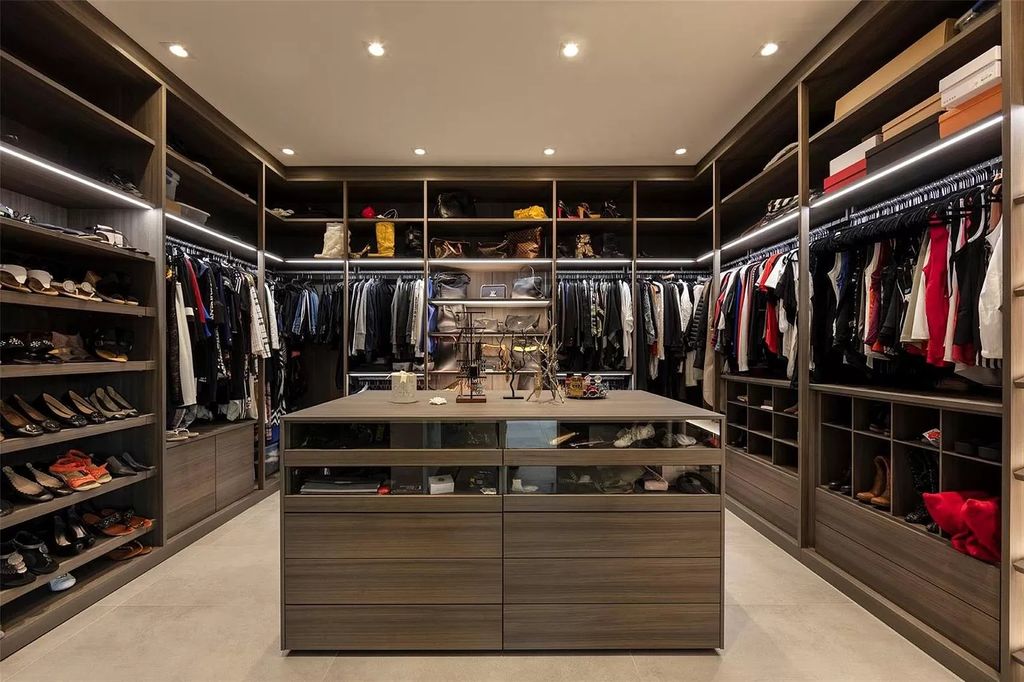 The Home in Kelowna offers unparalleled amenities, including stunning Japanese-inspired hidden garden, beach house, pool, and so much more, now available for sale. This home located at 6950 Lakeshore Rd, Kelowna, BC V1W 4J5, Canada