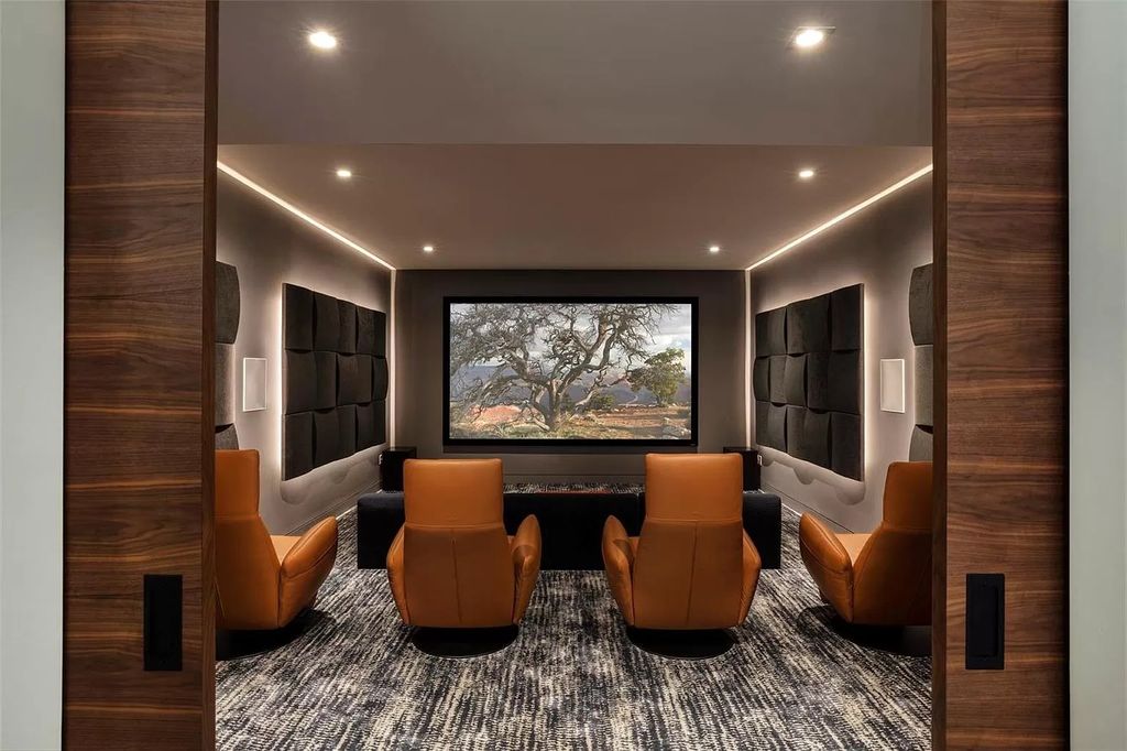 The Home in Kelowna offers unparalleled amenities, including stunning Japanese-inspired hidden garden, beach house, pool, and so much more, now available for sale. This home located at 6950 Lakeshore Rd, Kelowna, BC V1W 4J5, Canada