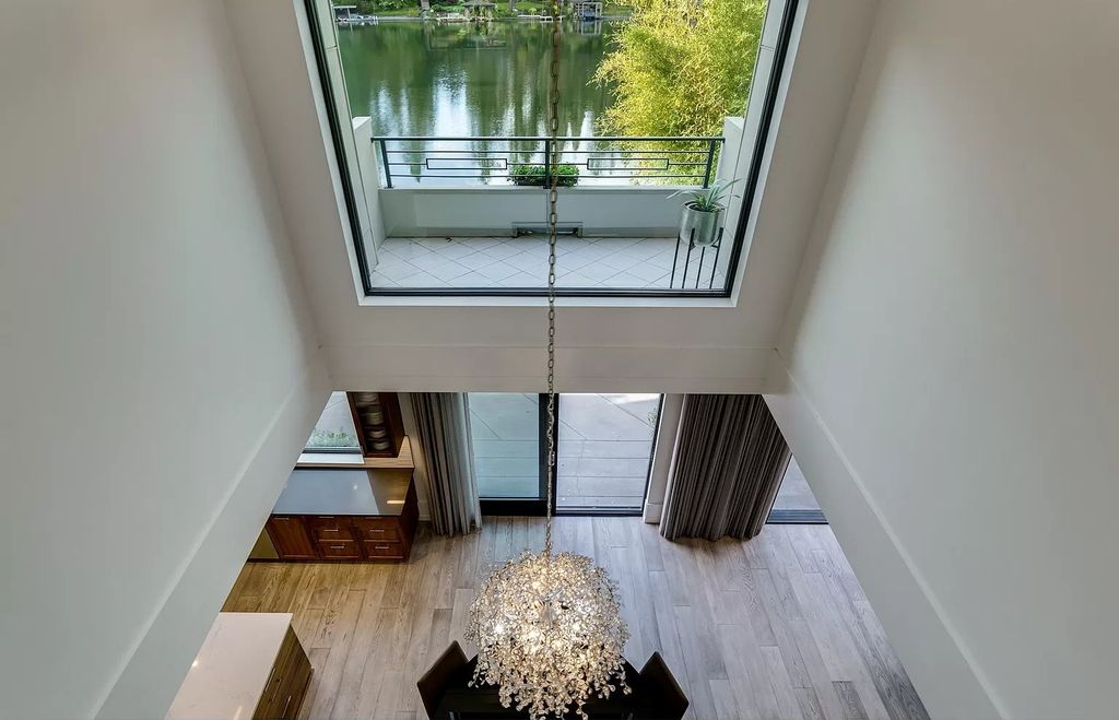 The House in Lake Oswego offers extraordinary craftsmanship with exceptional amenities, now available for sale. This home located at 708 McVey Ave, Lake Oswego, Oregon