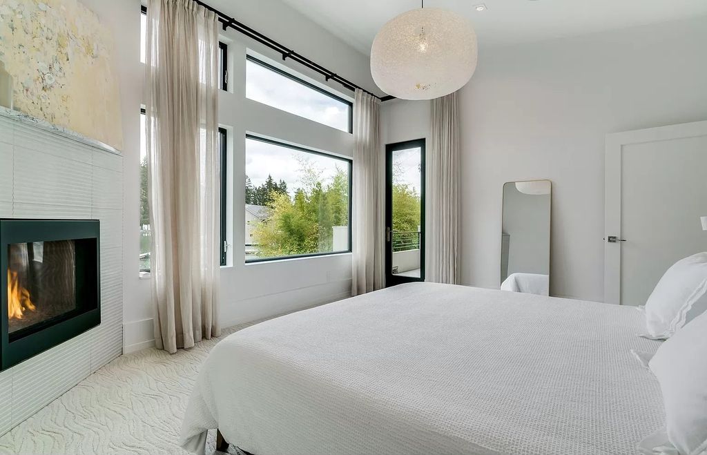 The House in Lake Oswego offers extraordinary craftsmanship with exceptional amenities, now available for sale. This home located at 708 McVey Ave, Lake Oswego, Oregon