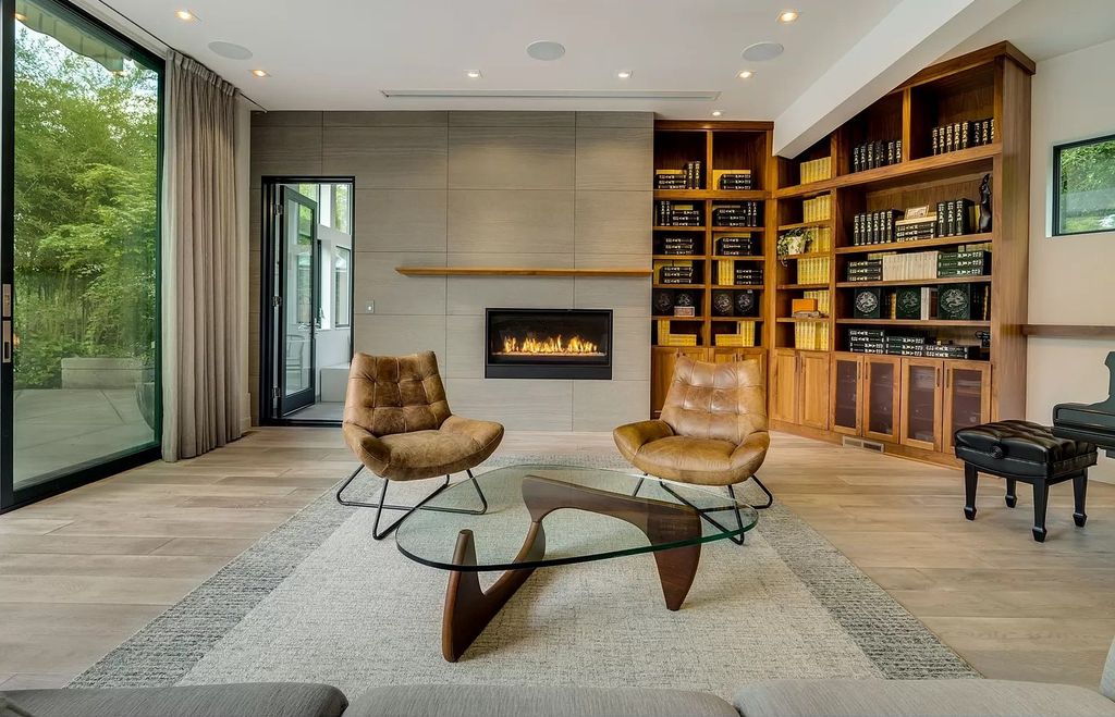 The House in Lake Oswego offers extraordinary craftsmanship with exceptional amenities, now available for sale. This home located at 708 McVey Ave, Lake Oswego, Oregon