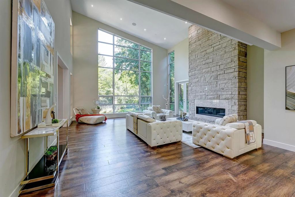 The Estate in West Vancouver is a stunning contemporary south-facing home with ultra-luxury now available for sale. This home located at 735 Southborough Dr, West Vancouver, BC V7S 1N1, Canada