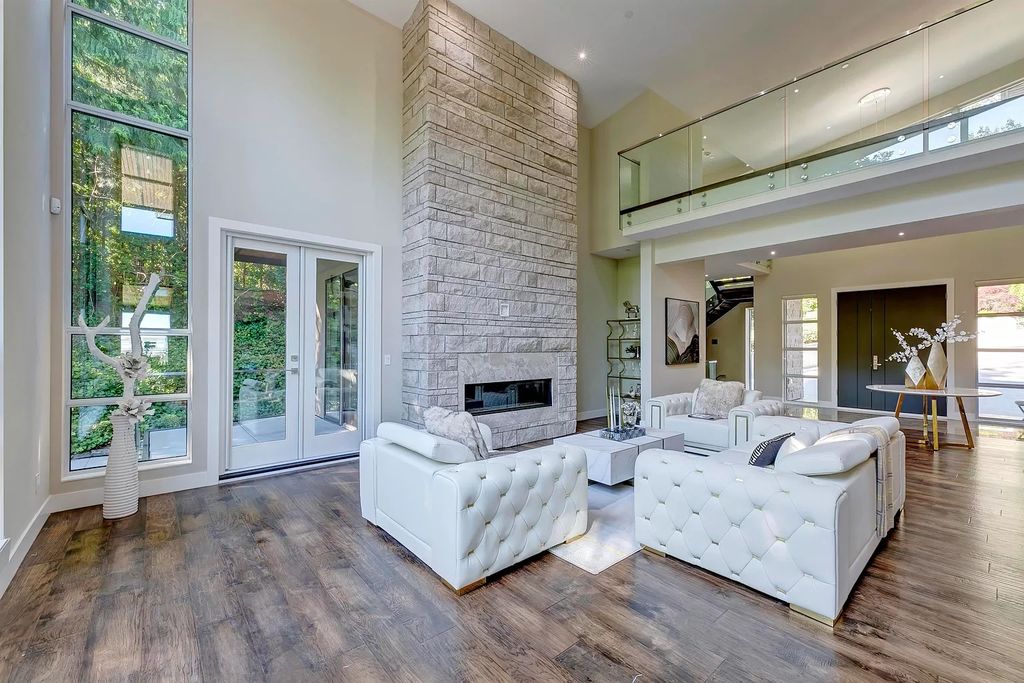 The Estate in West Vancouver is a stunning contemporary south-facing home with ultra-luxury now available for sale. This home located at 735 Southborough Dr, West Vancouver, BC V7S 1N1, Canada