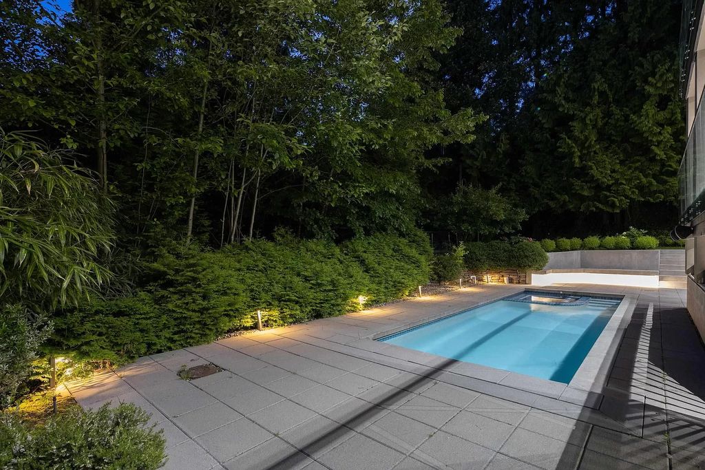 The Estate in West Vancouver is a stunning contemporary south-facing home with ultra-luxury now available for sale. This home located at 735 Southborough Dr, West Vancouver, BC V7S 1N1, Canada