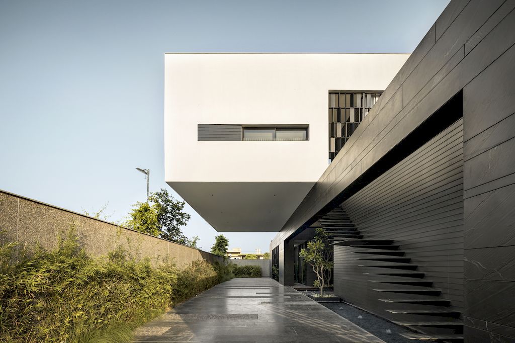 RB 182 House by in India Minimalist Architecture Design Studio 5