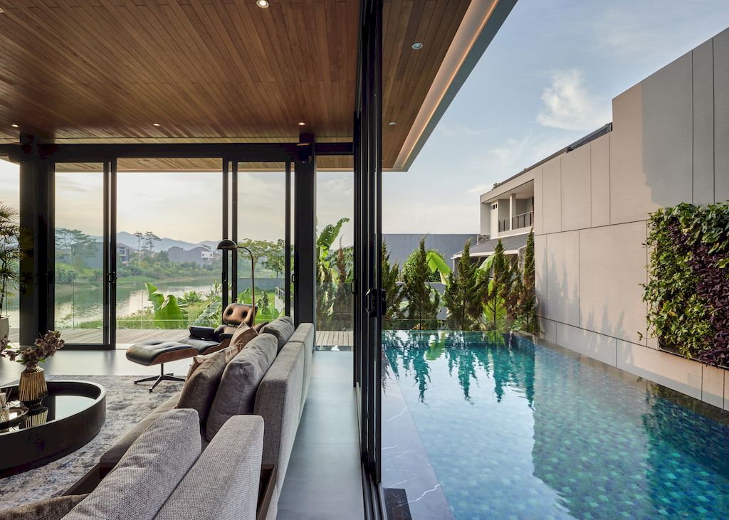 SS House with Semi resort Concept for Weekend Retreat by Rakta Studio 1